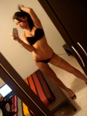 Axelle escorts in Palos Heights, IL